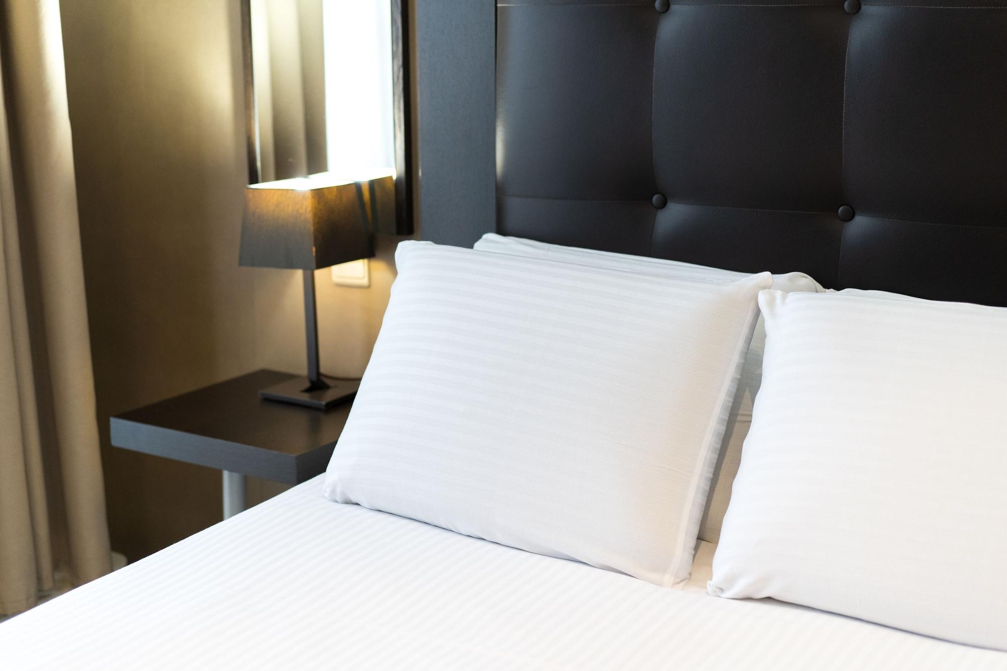 Hotel Chambord Brussel Bagian luar foto