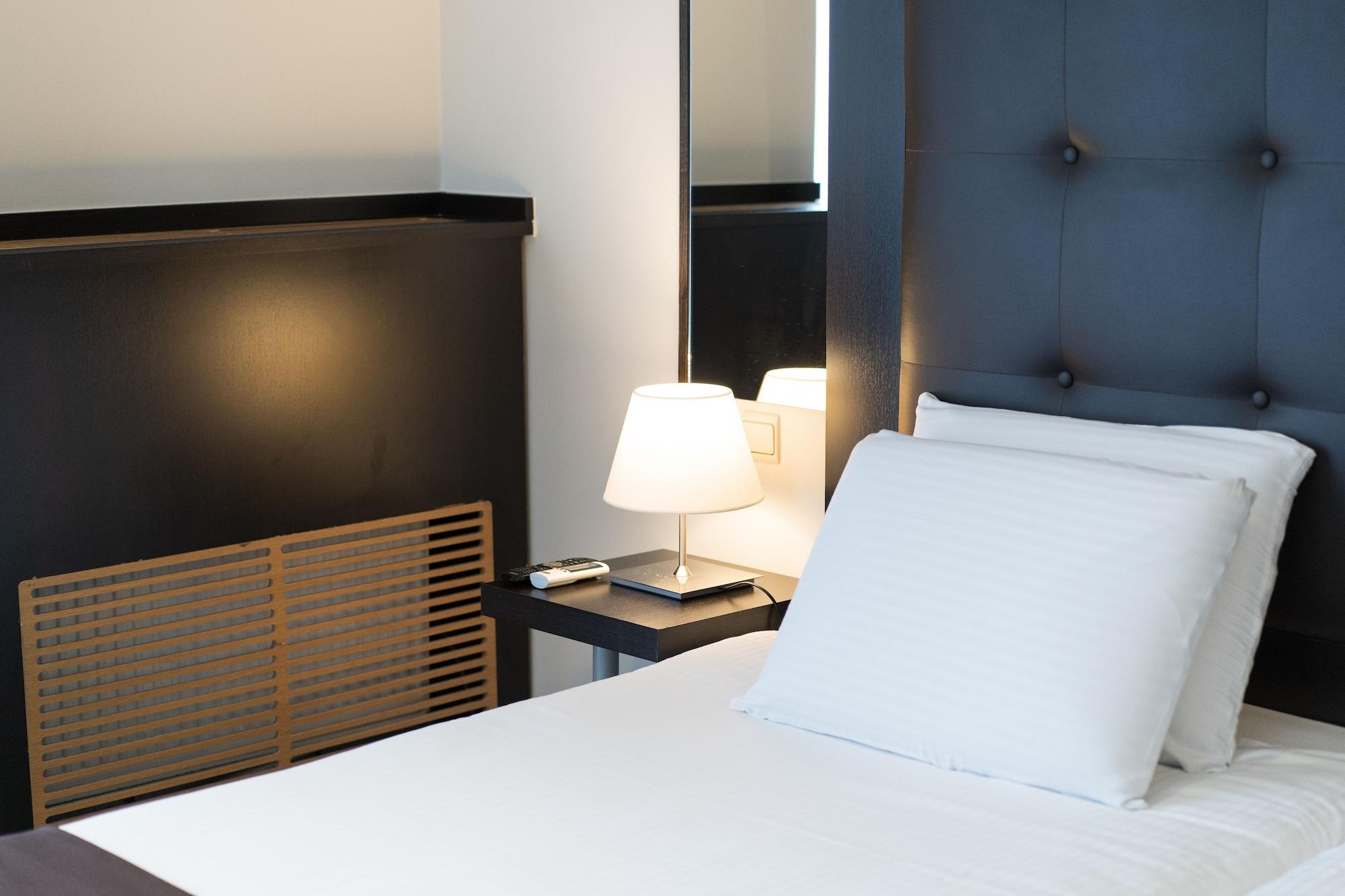 Hotel Chambord Brussel Bagian luar foto